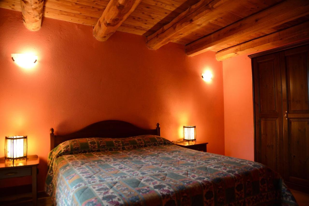 Albergo Diffuso La Marmu Osteria Della Croce Bianca مارمورا المظهر الخارجي الصورة
